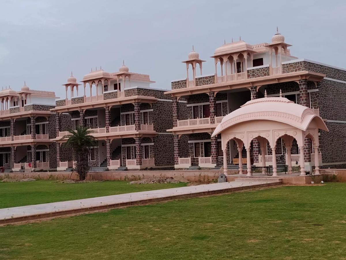 Bhanwar Singh Palace Jaipur Exteriör bild